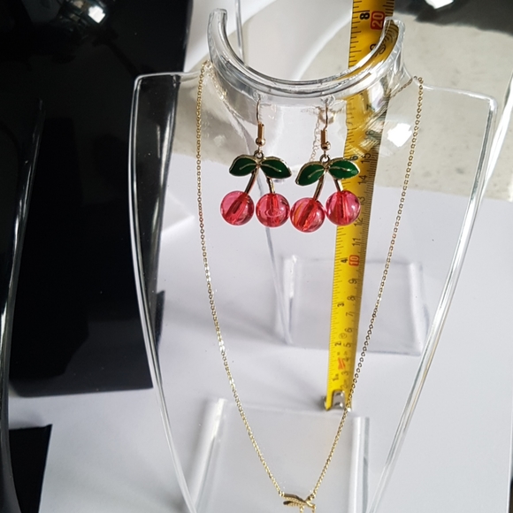 Earrings Display Necklace Display (20 cm heigh x 13.5 cm width x 6 cm) - Picture 13 of 17